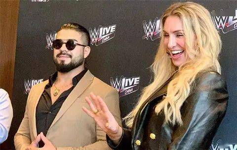 夏洛特弗莱尔硅胶中毒已经彻底痊愈她如果回归倒霉的就是这位超级巨星