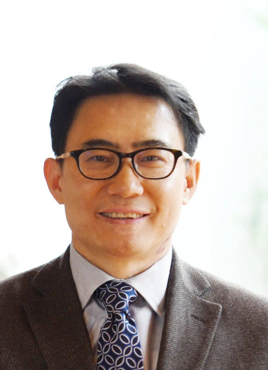 宁毅 教授