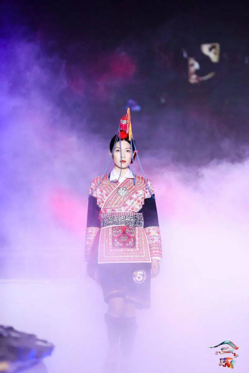 2020第五届中国(浙江)畲族服饰设计展演在景宁畲乡古城盛装登场