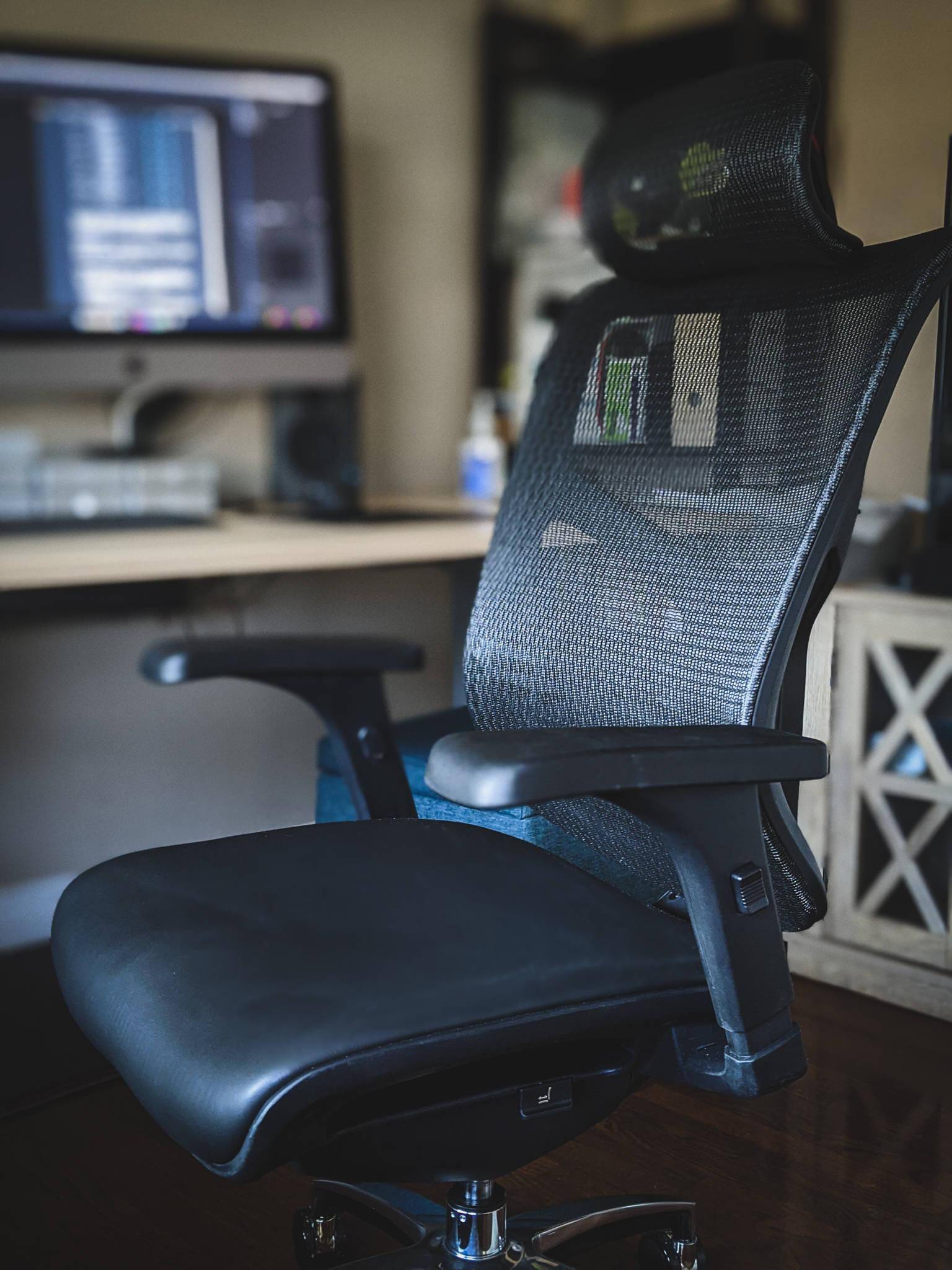 无限桌面物简则心静极简影视后期工作台