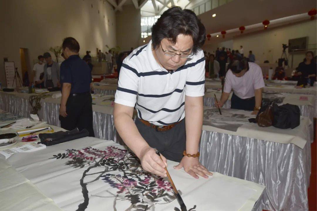 登高望月2020书画名家中秋国庆雅集电视晚会隆重举行