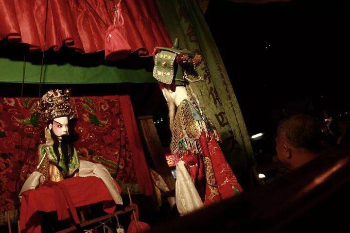 不,是木偶戏! 什么是木偶戏?