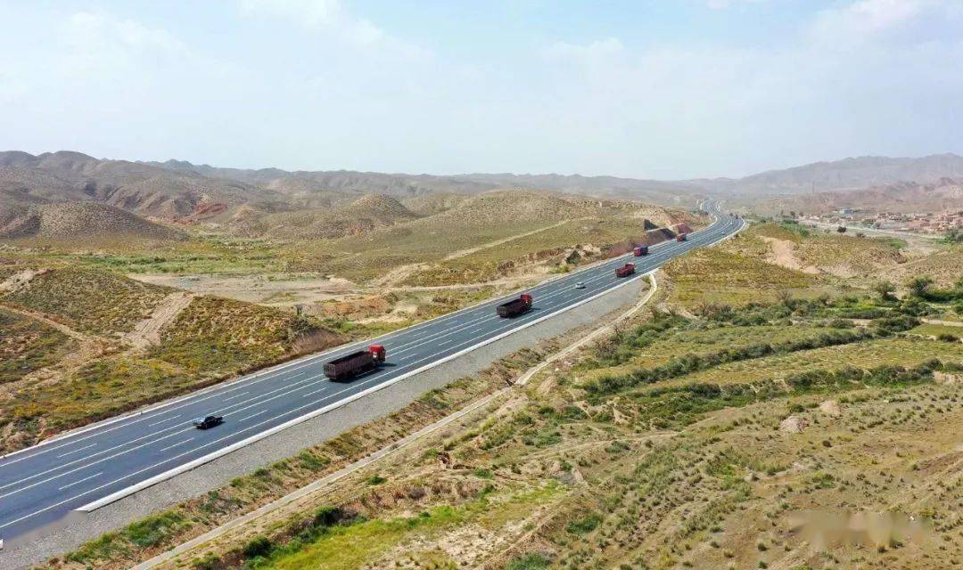 焦点景泰大水碜至白银区段公路预计年底之前全幅贯通