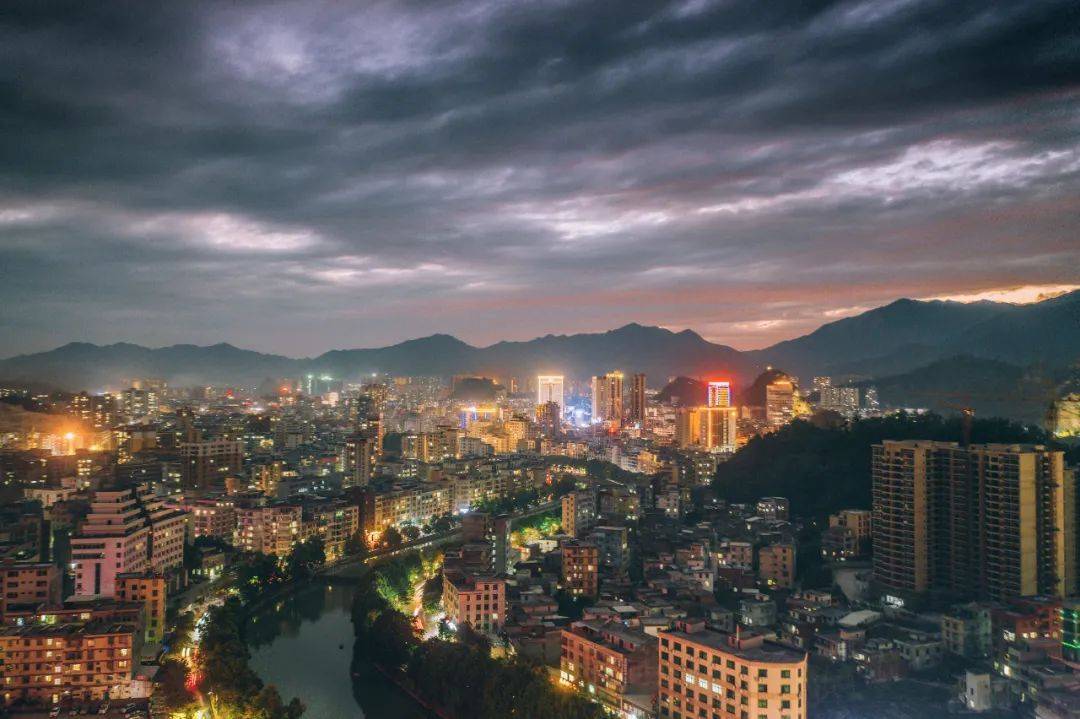 云浮26岁生日快乐