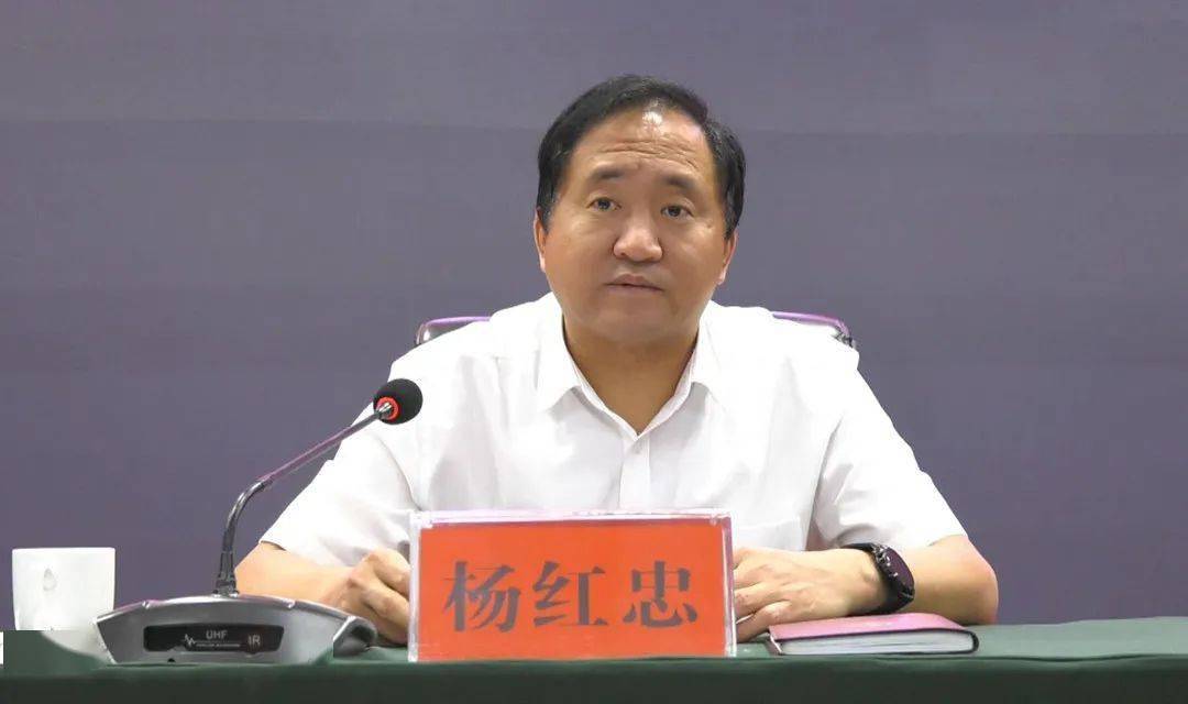 淅川县马飞代县长图片