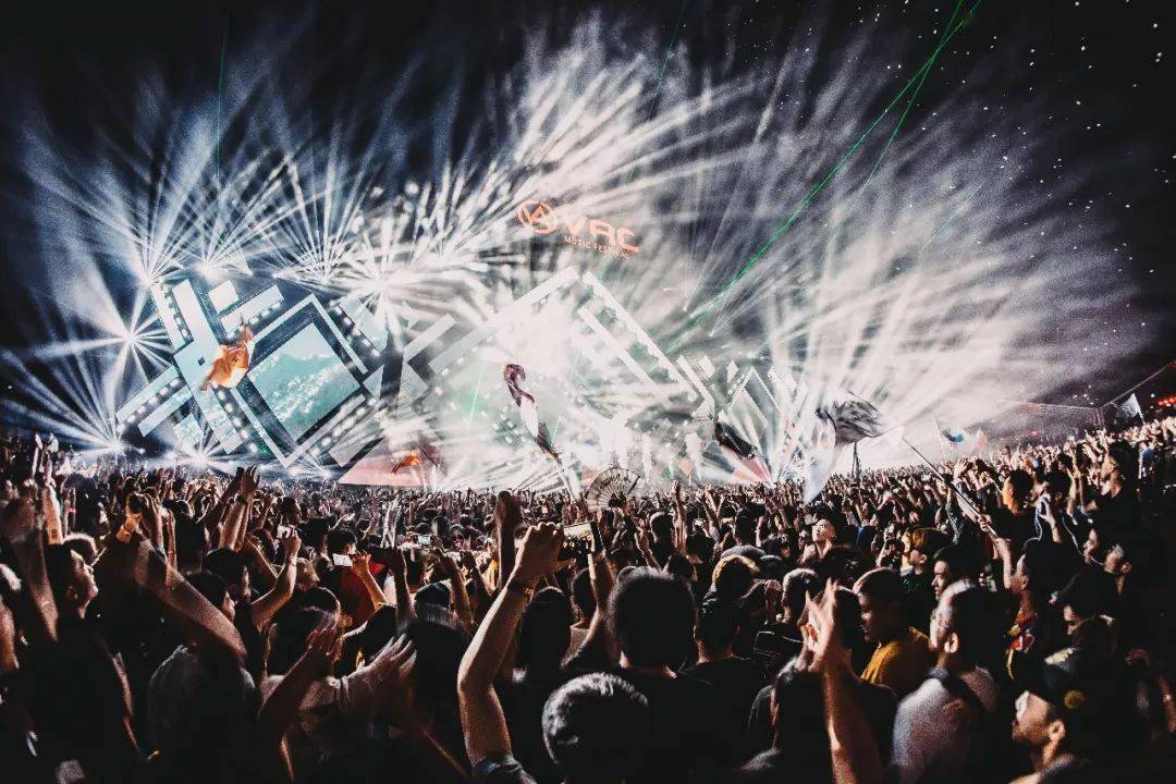 5 五晚海滩电音狂欢 泡泡电音party,顶级dj阵容 比基尼派对,网红圣地