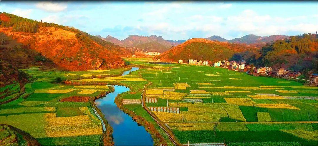 丘北平寨乡以万千百为单位闯出乡村产业发展新路子