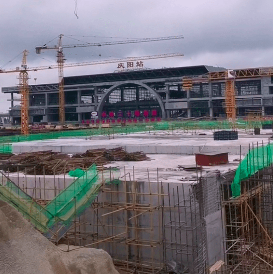 庆阳6座高铁站紧张建设中