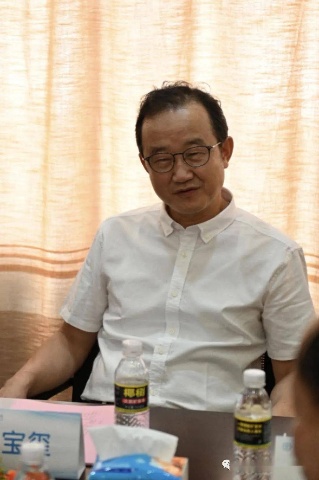 9月27日上午整形外科医院王宝玺书记和蒋海越院长到省第五人民医院龙