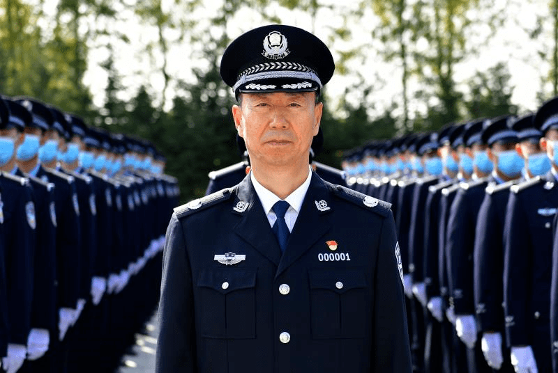 省公安厅隆重举行公安英烈纪念活动 刘金波出席活动仪式