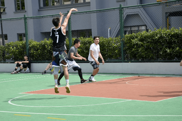 歡度國慶3v3籃球賽強強爭霸燃起