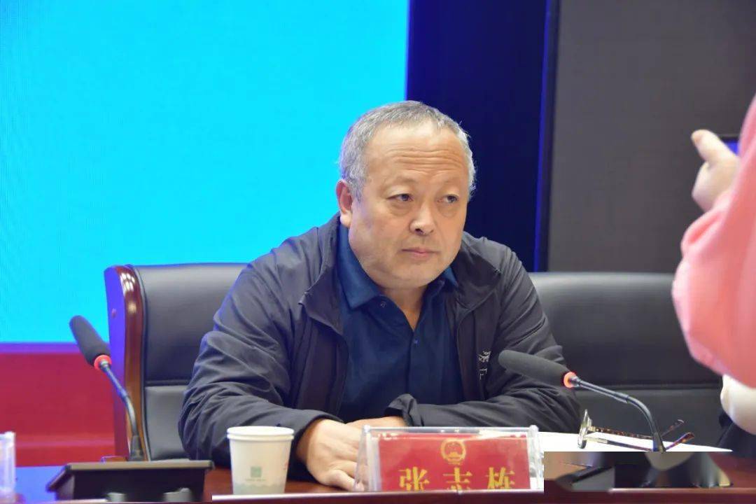 县人大常委会主任 田文军