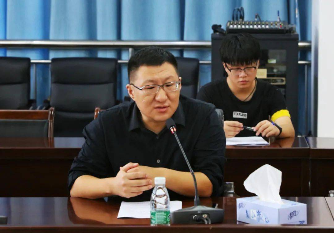 民盟三亚市委会高校支部开展盟务交流活动