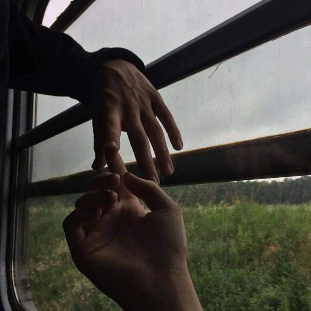 背景图个性背景图大全适合国庆发自拍的沙雕朋友圈文案