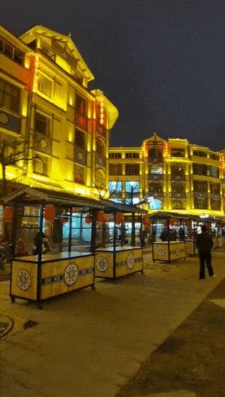 约吗罗平高颜值网红街震撼开街进去就不想出来