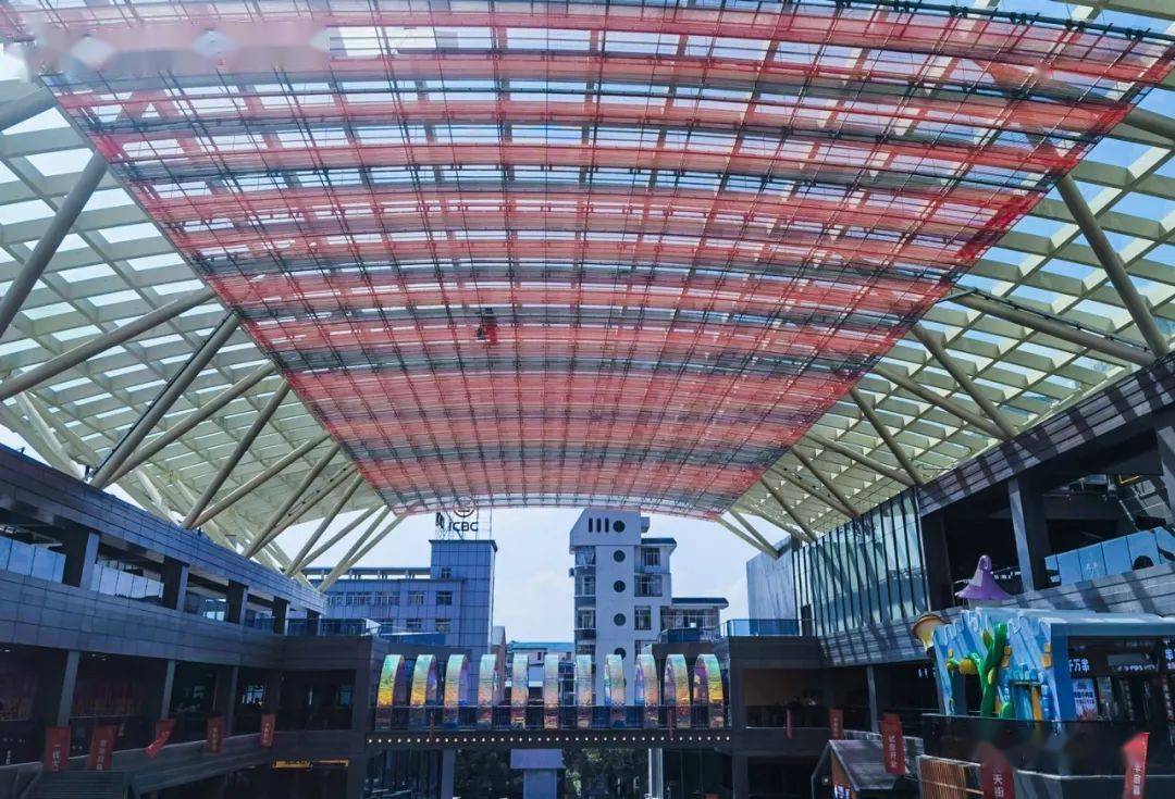 双节逛铅山天街