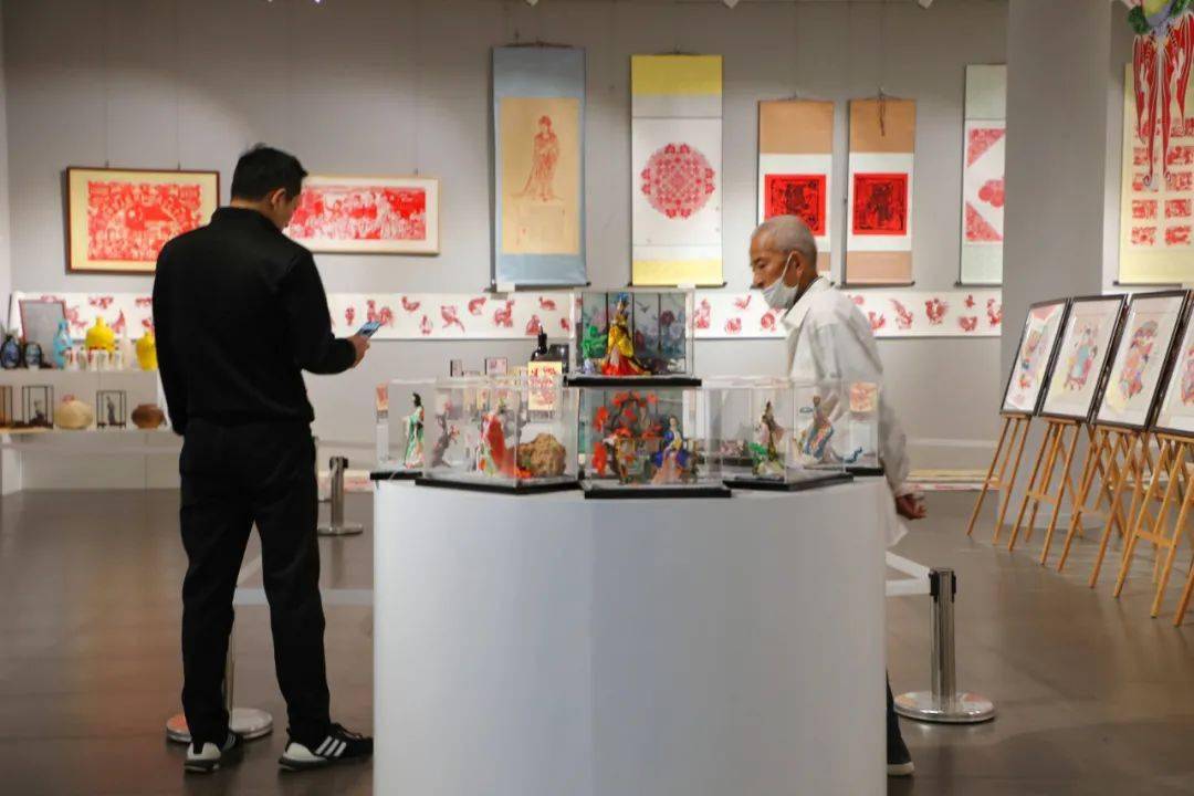 手艺"精品展巧艺百工——非遗文创集市摄影:夏彬源(光影)前方高能预警