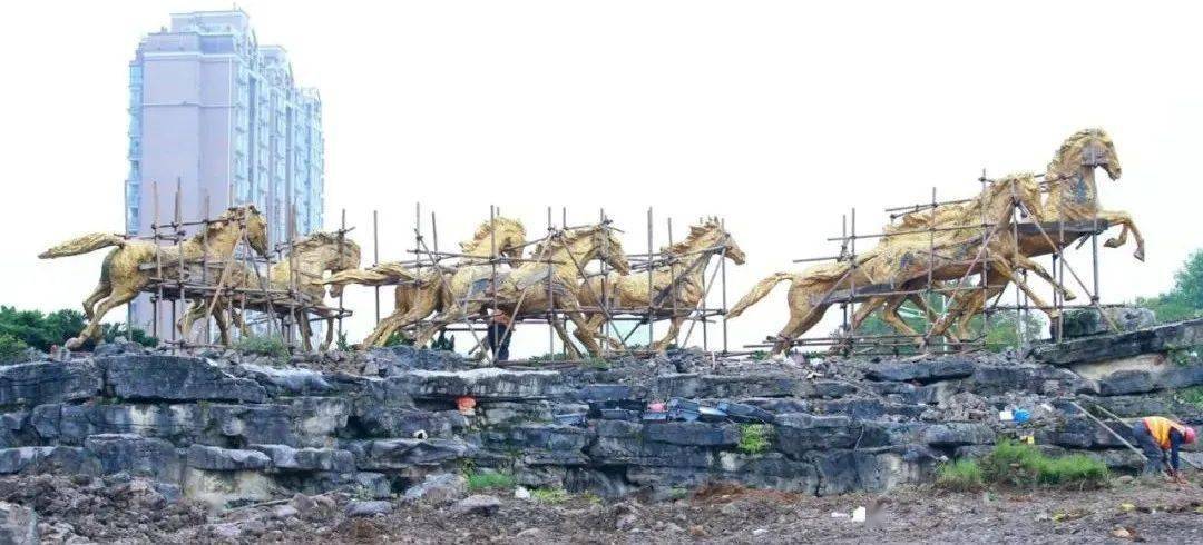 贵阳八匹马,昨天晚上跑了~_手机搜狐网