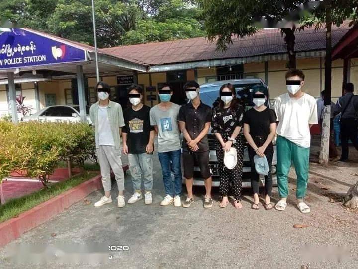 女子在缅甸遭绑架_三名中国人在刚果（金）遭武装绑架_亚裔女子锻炼遭白人女子辱骂