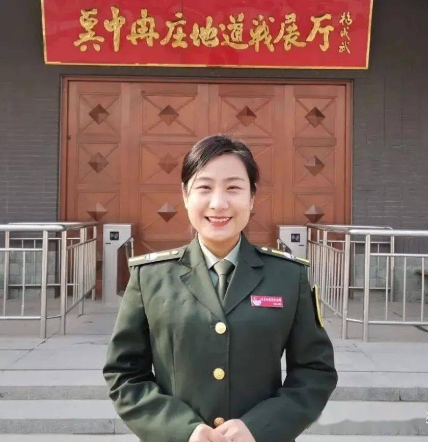 《地道战中的杜伦上尉》讲述人:许丹冉庄地道战纪念馆里,有这样一张