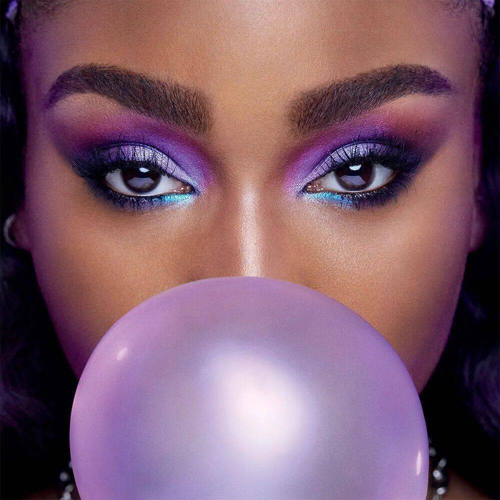 高度还原色彩,持久不脱妆质感追求,妆瘾尽放紫色紫盘闪粉珠光防水ud