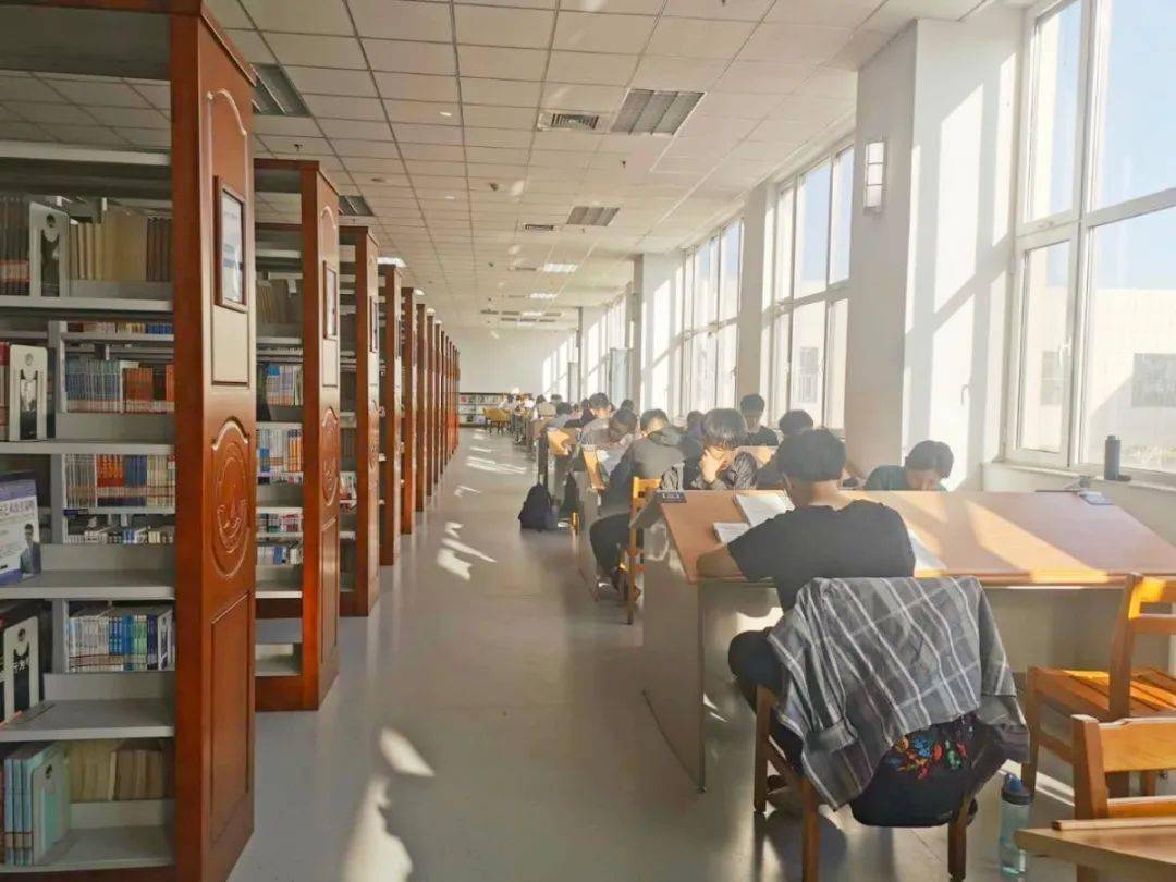 图书馆学习篇和牧小星一起来看看科大学子的在校隔离生活封闭的学校