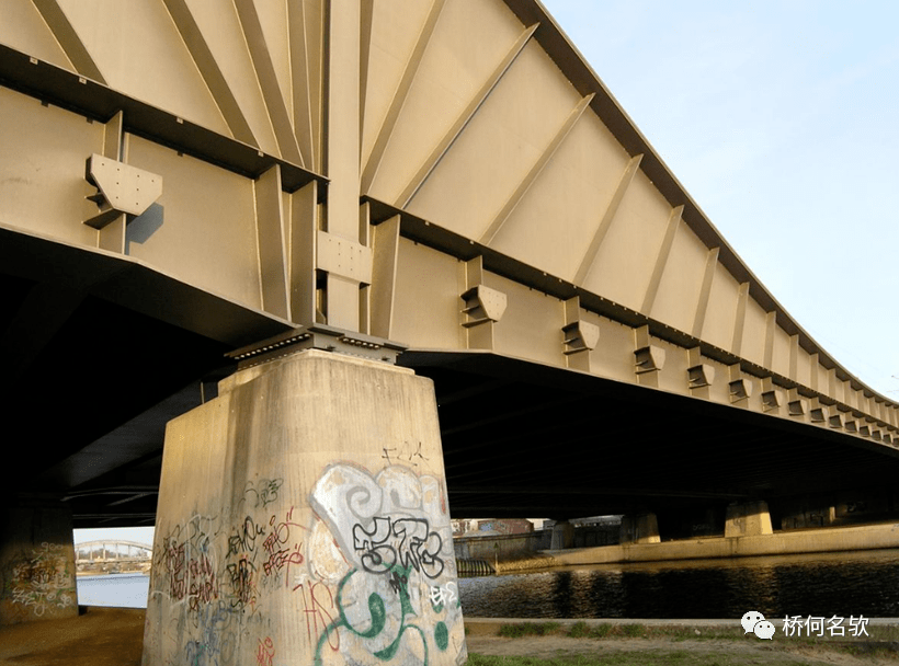 钢结构桥梁德国5座槽型钢结构桥梁