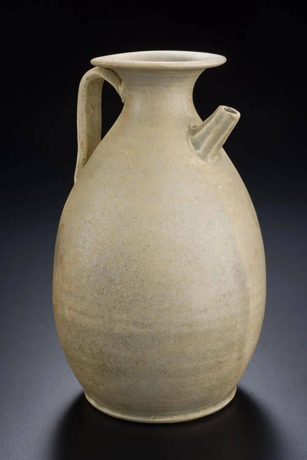 黑石号的越窑也是高品质的.