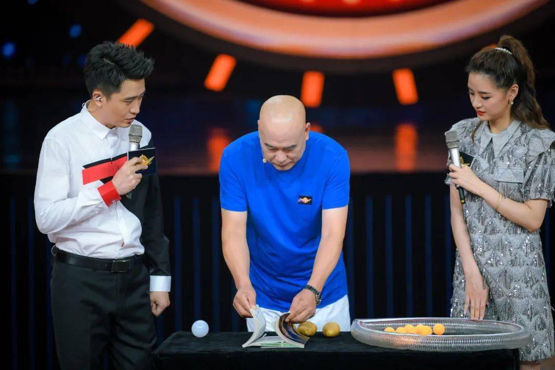 陈超女侠梦硬功夫彰显成家班多元化要求成家班-龙韵武艺团黄金名单不