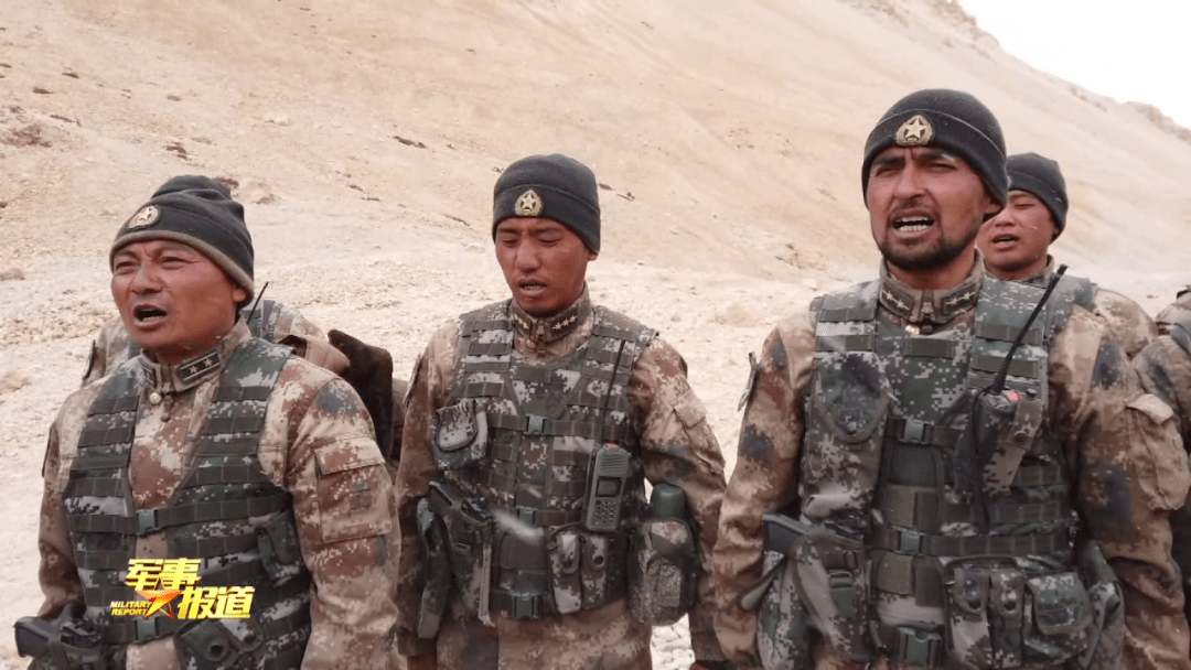 这个留着大胡子的军官是谁?_麦吾兰