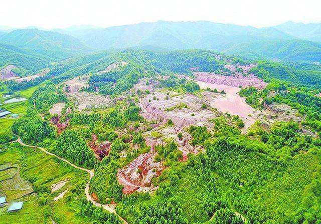 "稀土王国"努力弥补生态欠账