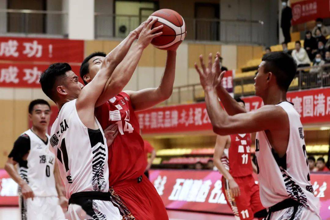 2020尖庄杯四川男子篮球联赛半决赛眉山击落鹰之队自贡胜绵阳志在卫冕