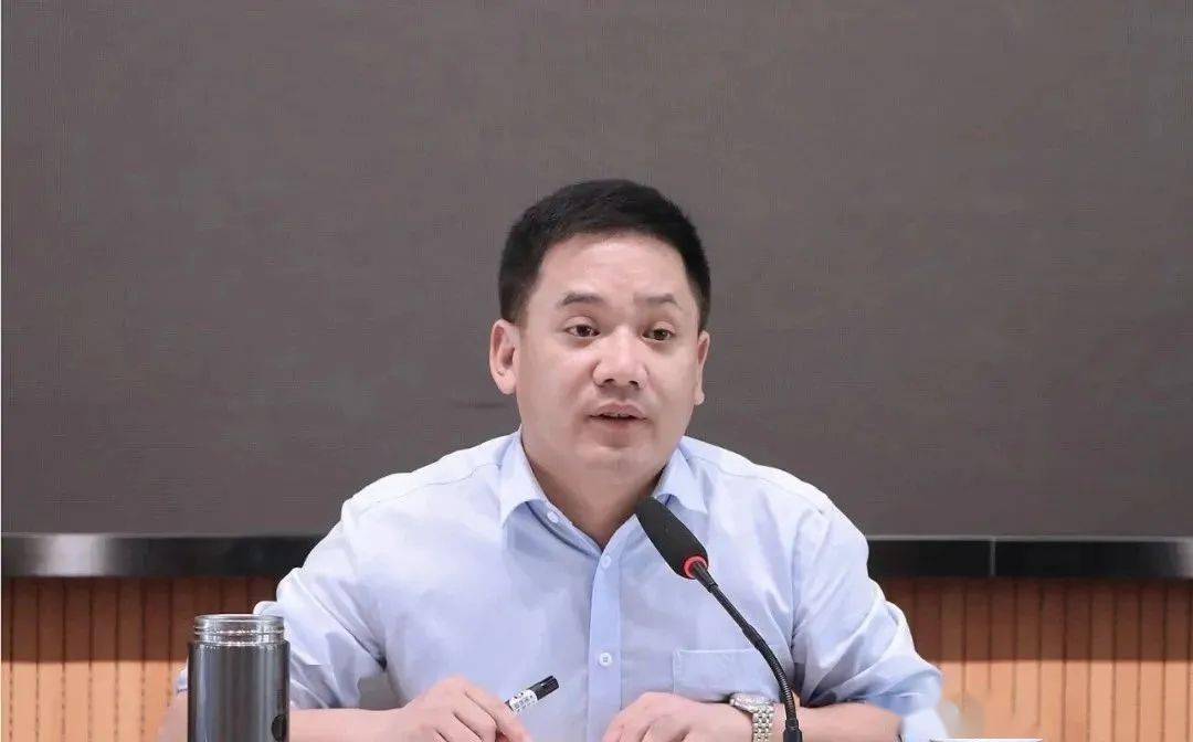 郭峰表示,德兴市将按照"511"中医药发展战略,持续强化招商引资,持续