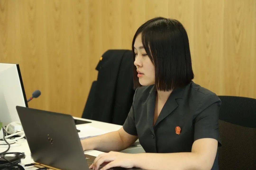 董学敏法官谈道,"网络安全为人民,网络安全靠人民",传达的是网络安全