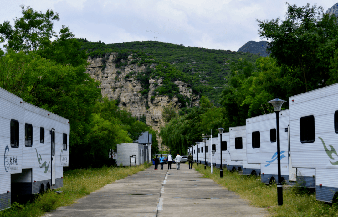 探秘北京小桂林房车露营地赏房山自然生态地质奇观