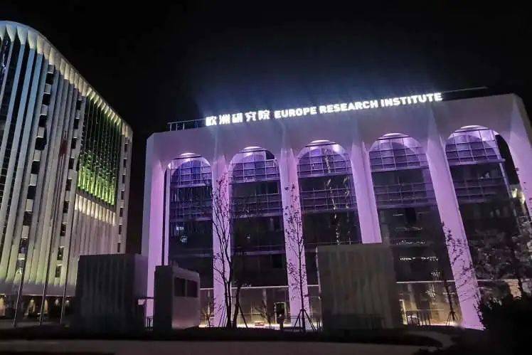 青岛市李沧区委书记王希静率百人观摩团赴上海宝冶青岛国际院士港工程调研-搜狐大视野-搜狐新闻