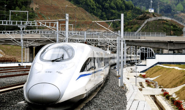 截至2019年12月,武西高速铁路云十段由云梦东站至十堰东站,全长377