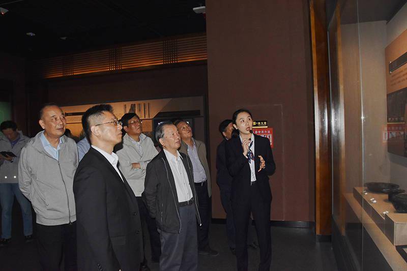 原常务副省长章猛进来武考察