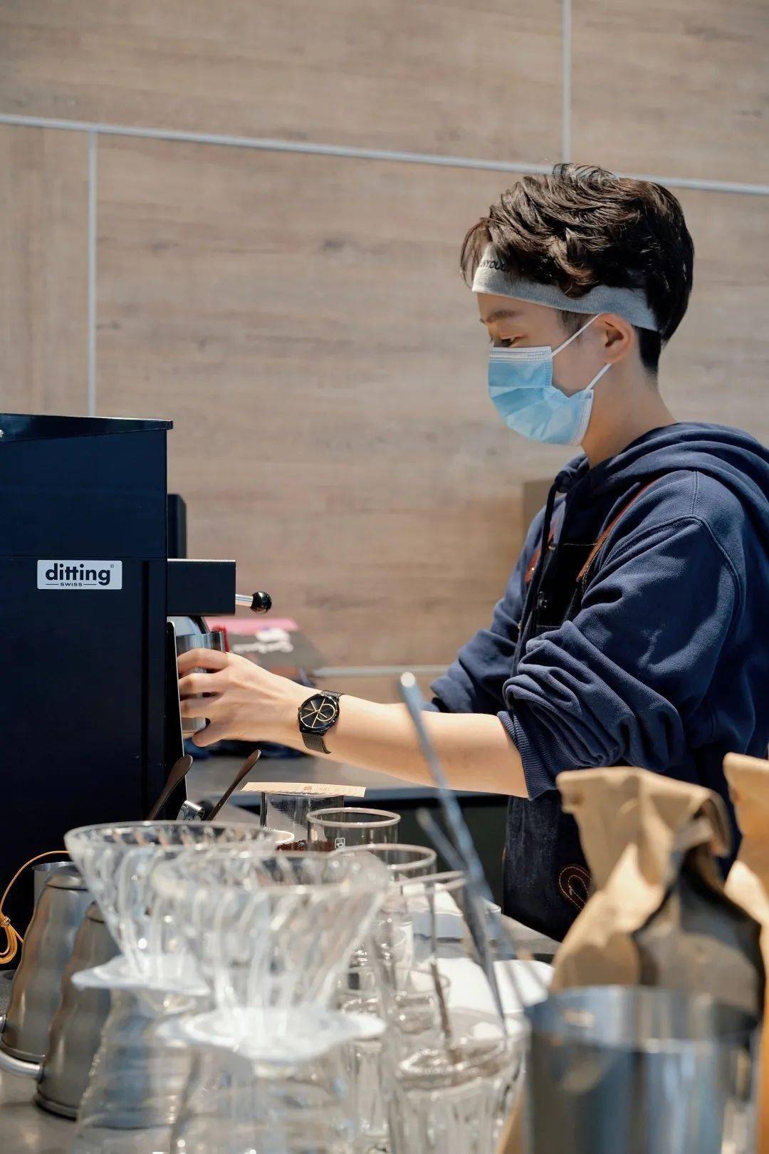 杭州首家火爆魔都的seesawcoffee明天正式开业只希望不要被挤爆