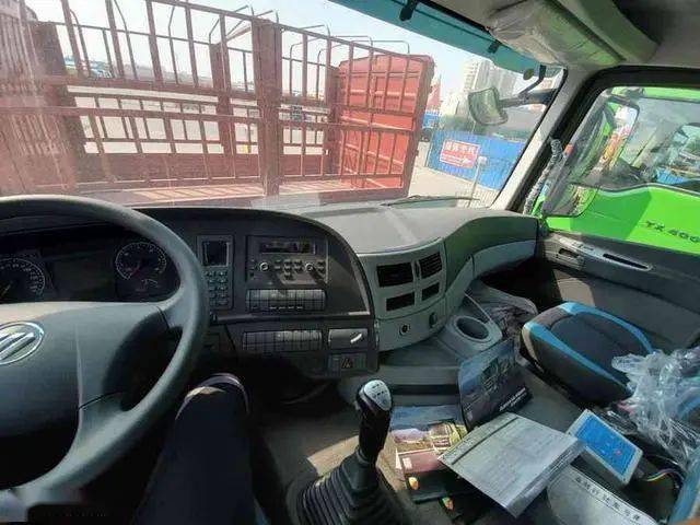 为啥欧曼gtl渣土车卖得好配置合规动力强驾驶舒适性也不错