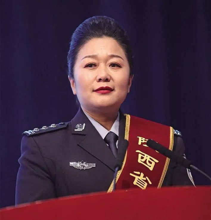 省委书记刘国中在全省脱贫攻坚表彰大会暨先进事迹报告