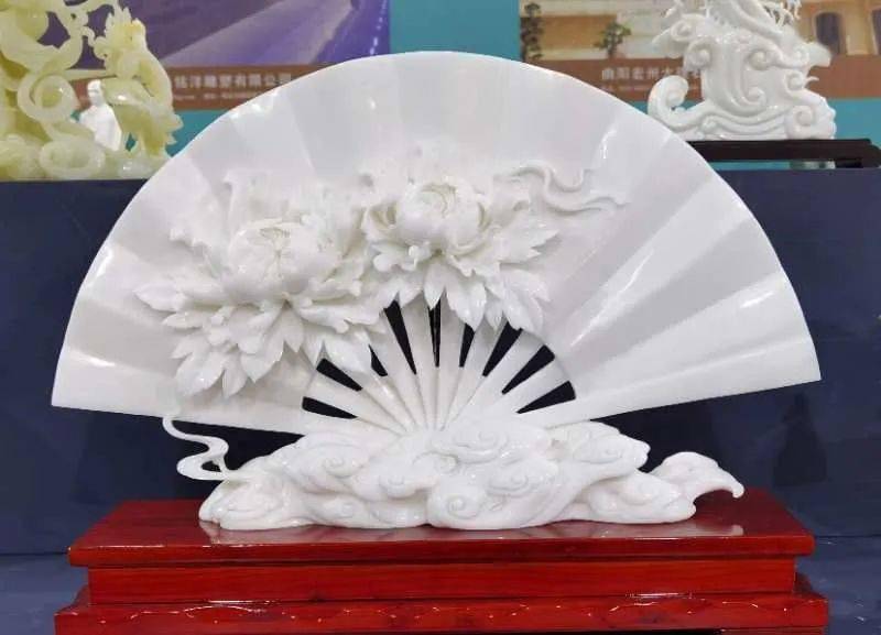 曲阳石雕定瓷亮相第九届河北省特色文化产品博览交易会