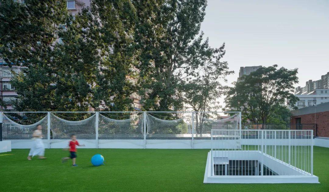 视野旧建筑的新改造枫丹白露博物馆幼儿园