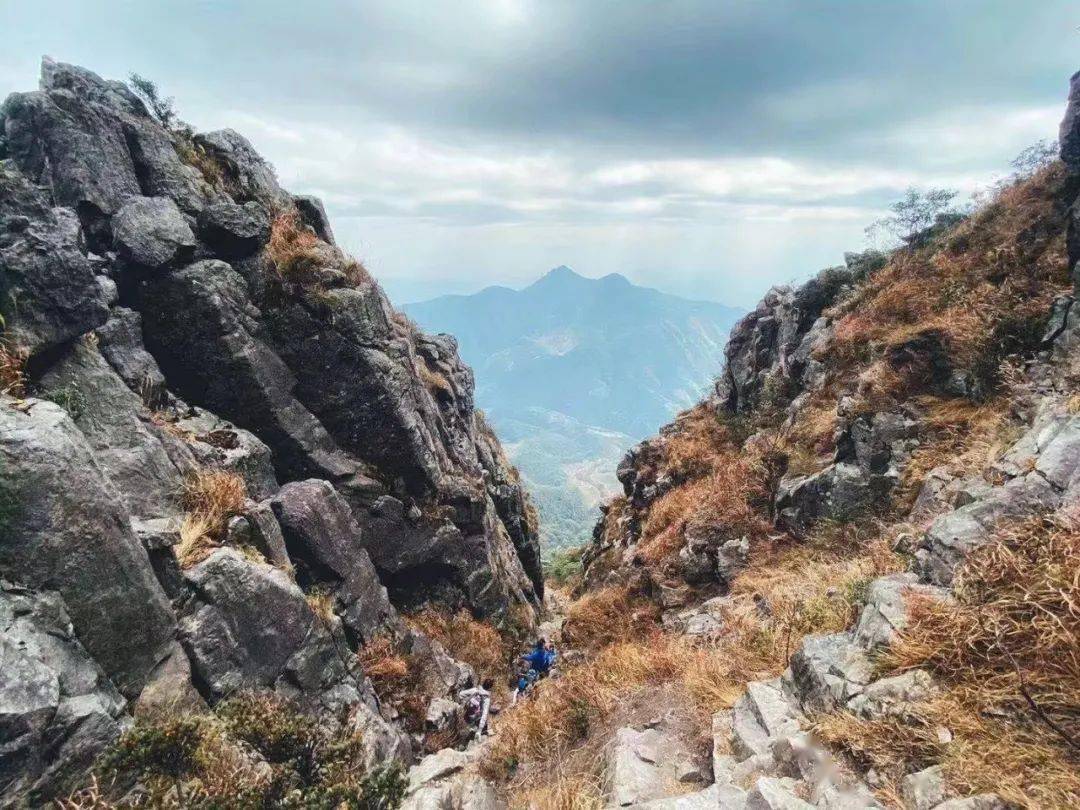广东k2徒步韶关秘境龙斗峰广东最美的爬山路线之一