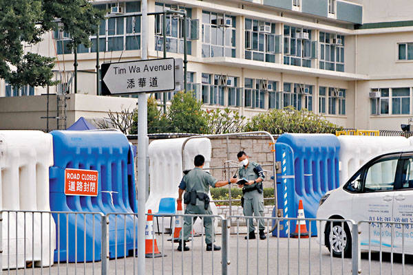 港媒:香港國安法震懾暴徒 警方將拆除全部警署外水馬