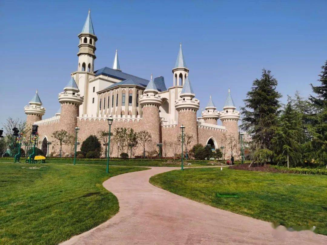 这个童话乐园,凭什么成为抖音青岛游乐场热门榜第1名?_安徒生