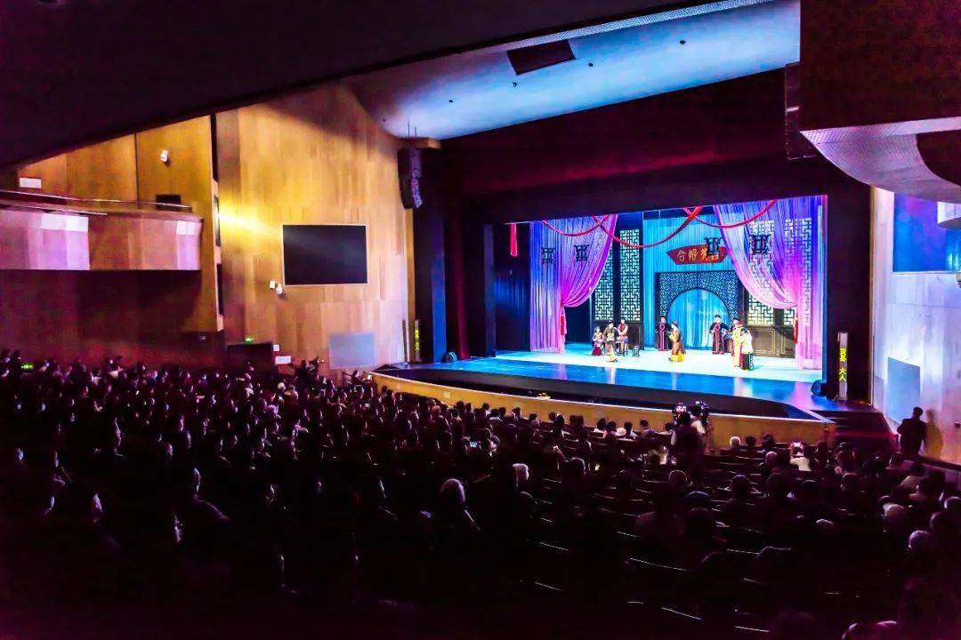 《半把剪刀》《天要落雨娘要嫁人》在天然舞台公演,此次公演也标志着