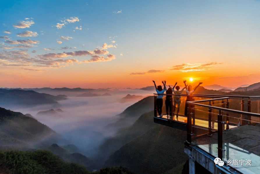 余姚 狮峰台狮峰台位于生态环境绝佳的余姚鹿亭乡白鹿村,狮峰台在狮峰