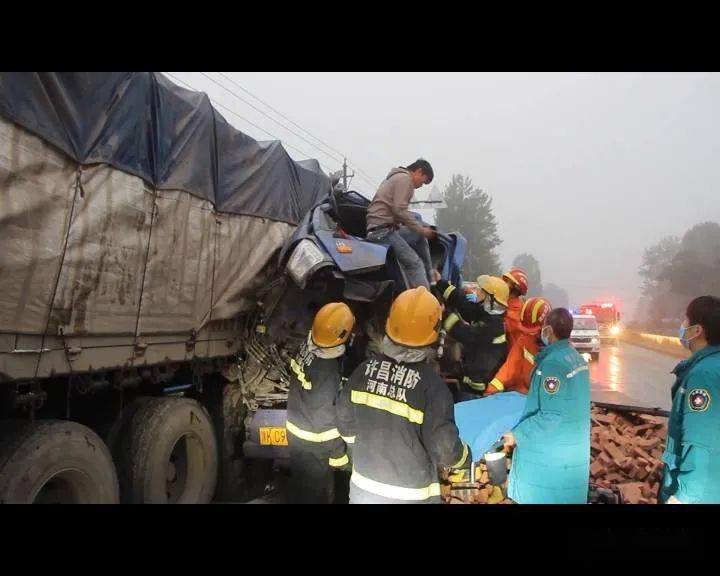 凌晨,311国道鄢陵段发生1起车祸