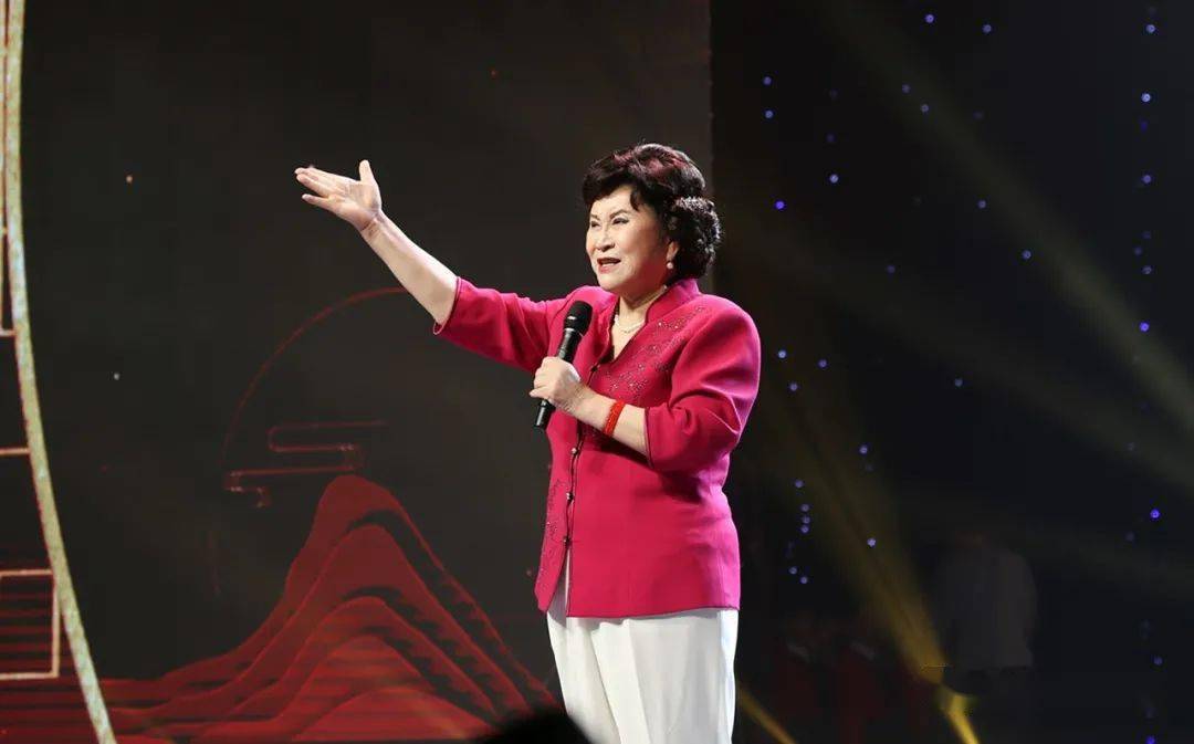 韩立华,徐向国,何英明,栾莹,朱清霞,张洪升,王玉等市领导,全市各级